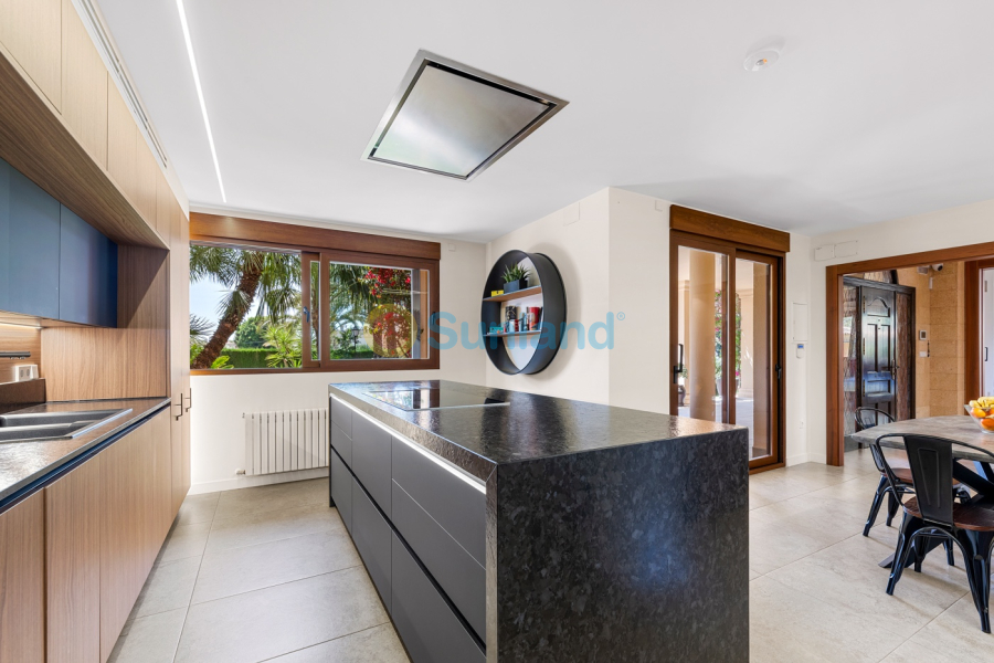 Resale - Villa - Elche - 