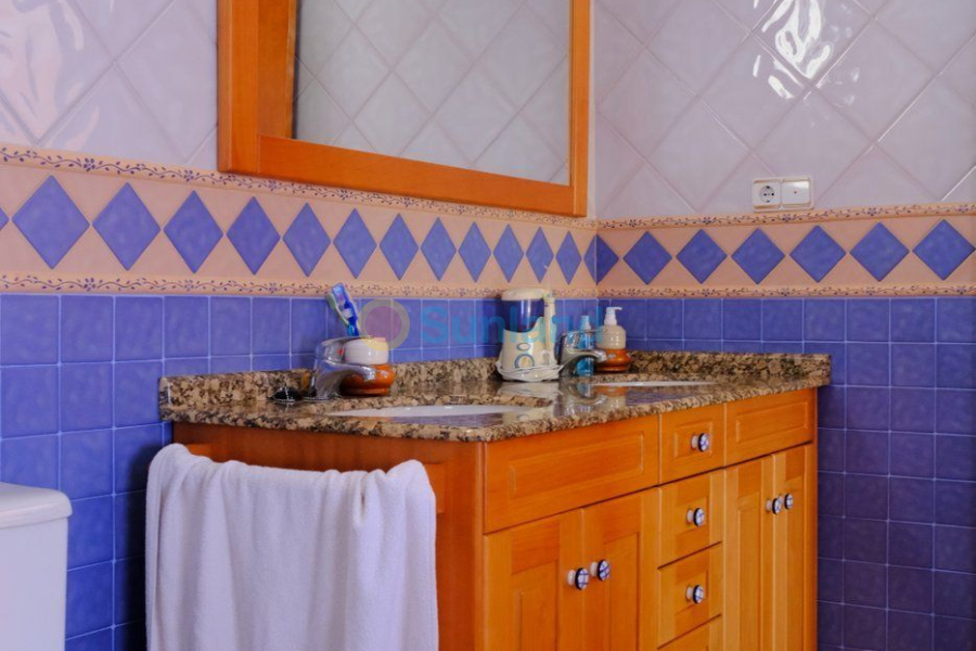 Segunda mano - Chalet - Orihuela