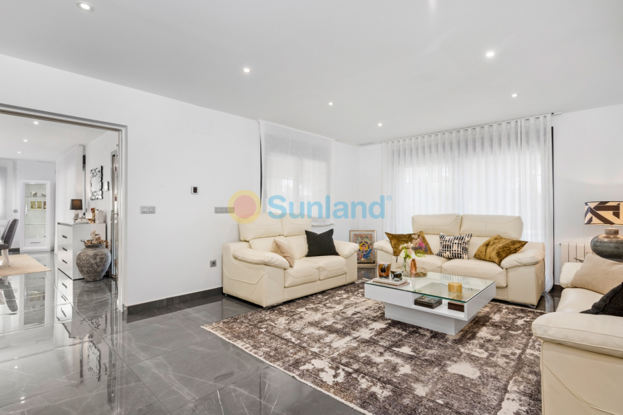 Resale - Villa - San Juan Alicante - Frank Espinós