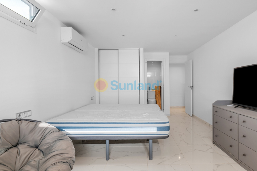 Resale - Villa - Ciudad Quesada - Rojales