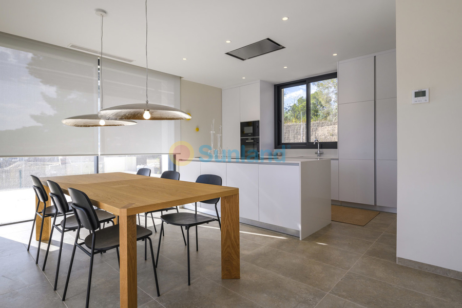 Resale - V - Las Colinas Golf Resort