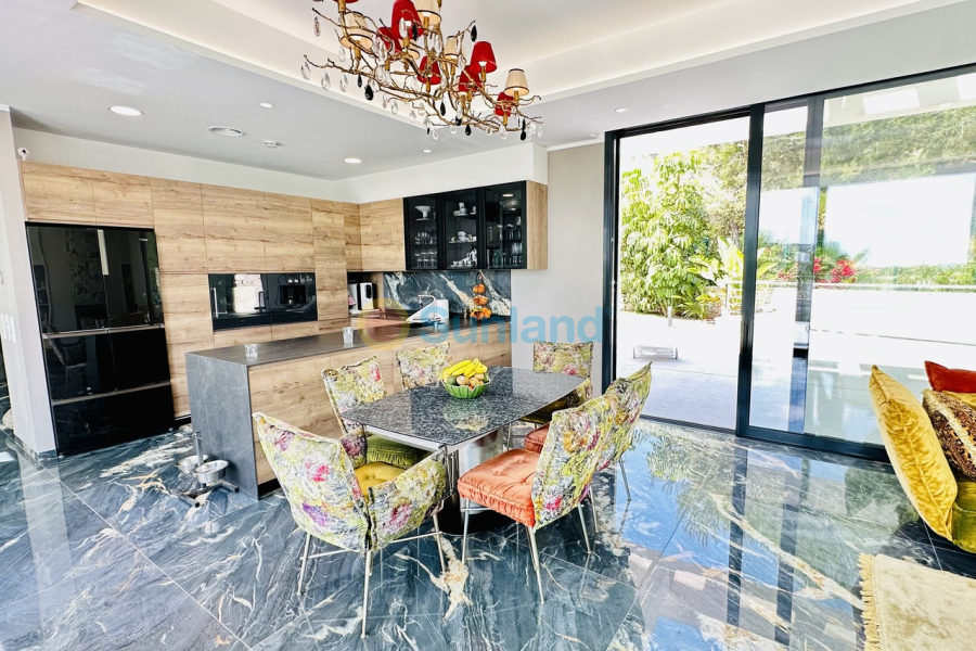 Resale - V - Las Colinas Golf Resort