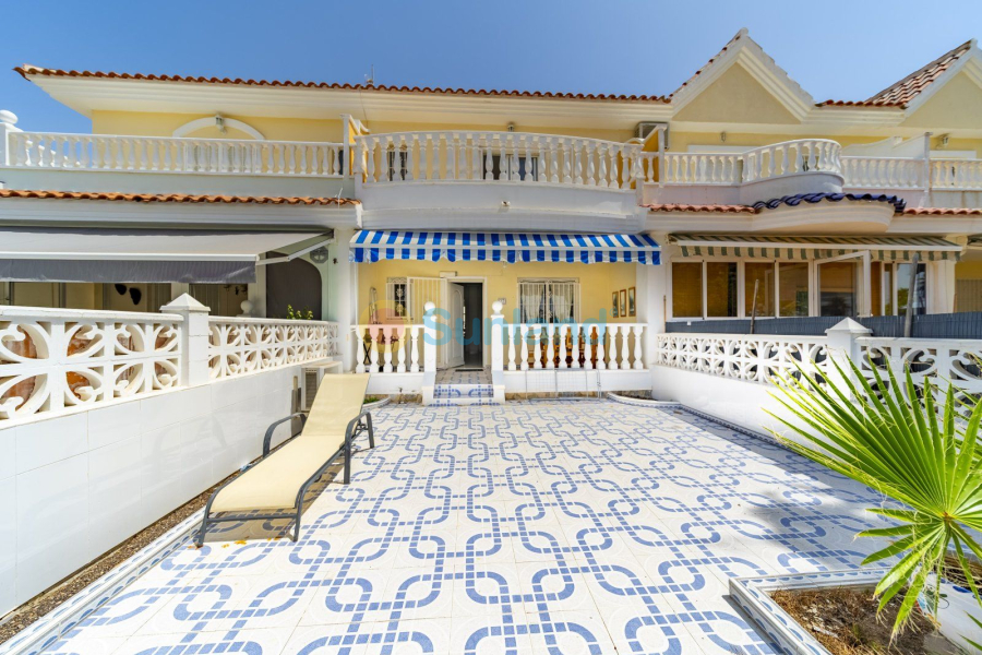 Resale - Casa de Pueblo - Ciudad Quesada - Doña Pepa