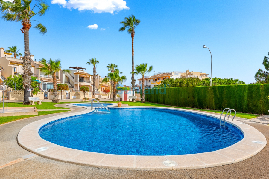 Resale - Quad house - Orihuela Costa - Playa Flamenca