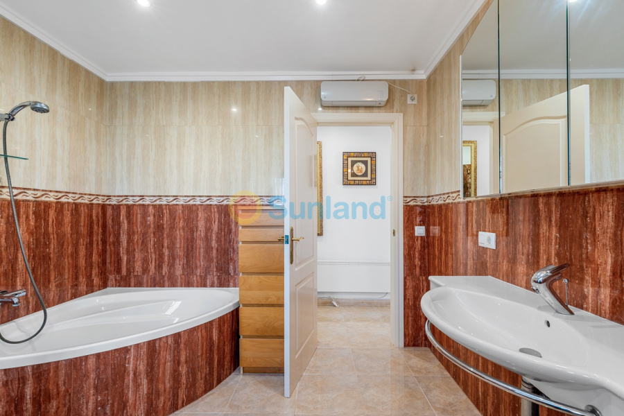 Segunda mano - Chalet - Ciudad Quesada - Rojales