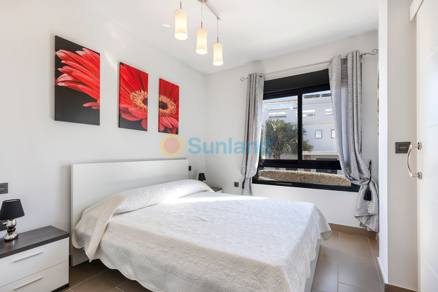 Resale - Apartment - Orihuela Costa - Las Ramblas