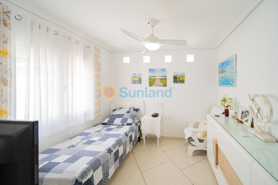 Verkauf - Haus - Orihuela Costa - La Florida