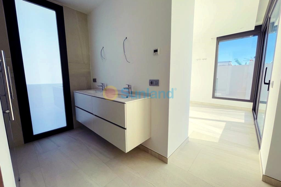 Resale - Villa - Finestrat - Sierra Cortina