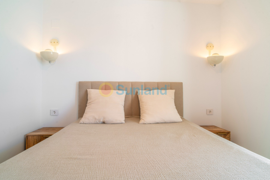 Resale - Apartment - Torrevieja - Punta Prima