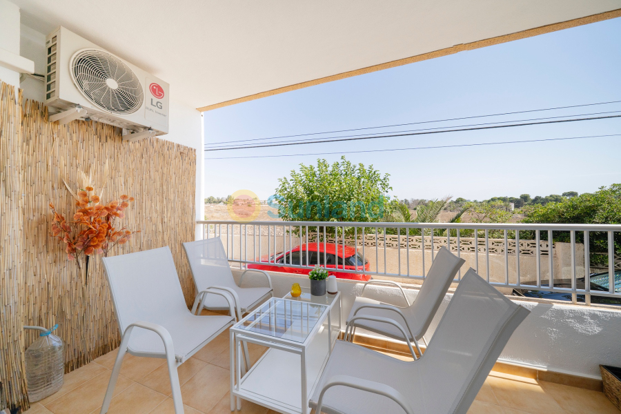 Resale - Flat - Orihuela Costa - Punta Prima