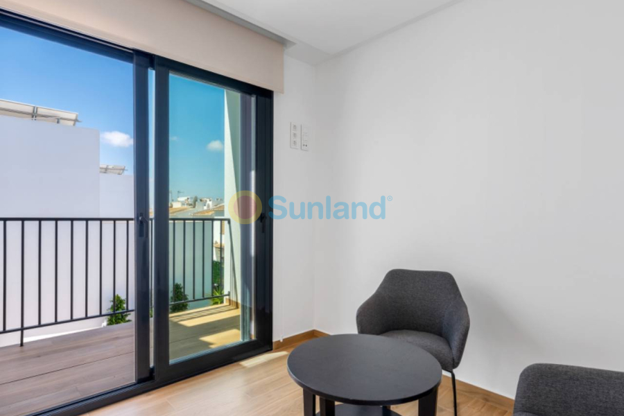 Вторичка - Bилла - Ciudad Quesada