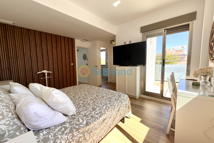 Resale - V - Torre De La Horadada