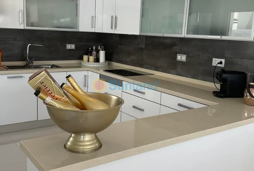 Resale - Villa - San Fulgencio - Urbanización La Marina