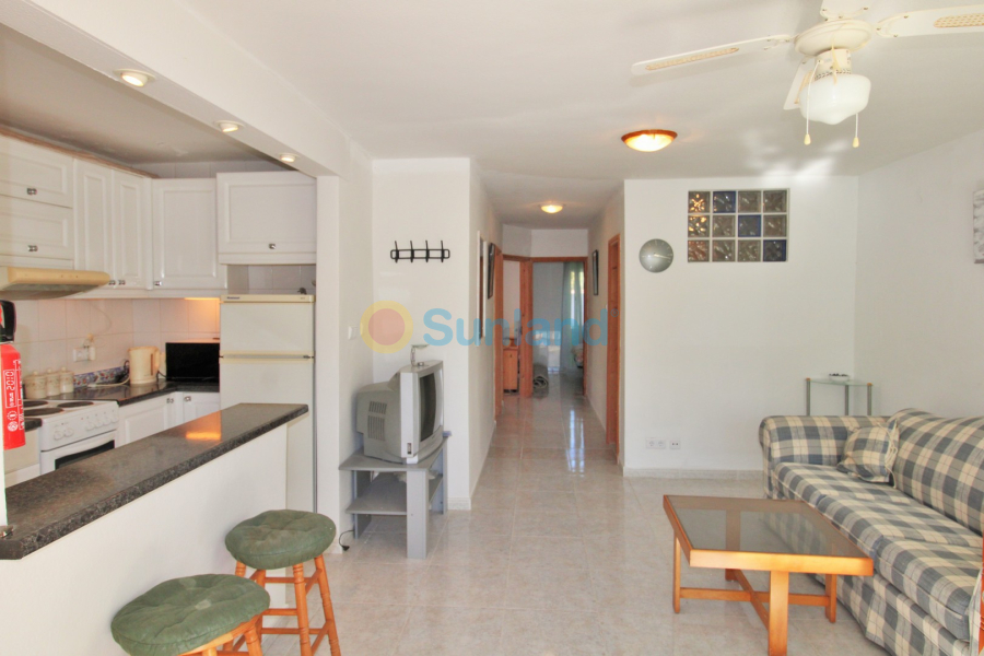 Resale - Townhouse - Villamartin