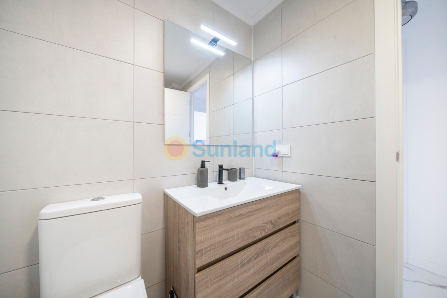 Resale - Flat - Orihuela Costa - Punta Prima