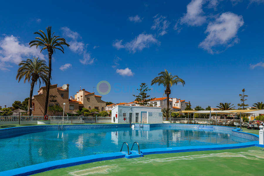 Segunda mano - Casa de Pueblo - Torrevieja - Torreta - florida