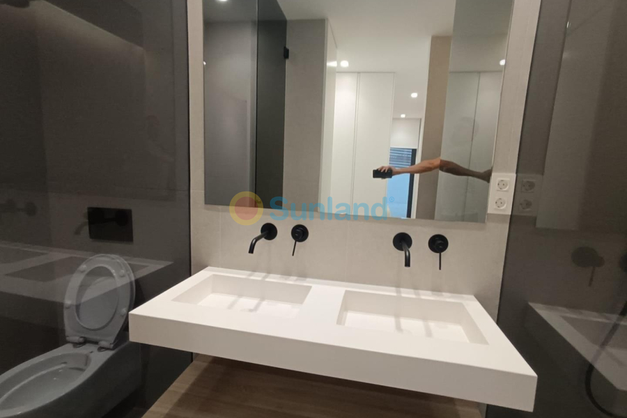 Вторичка - Bилла - Ciudad Quesada