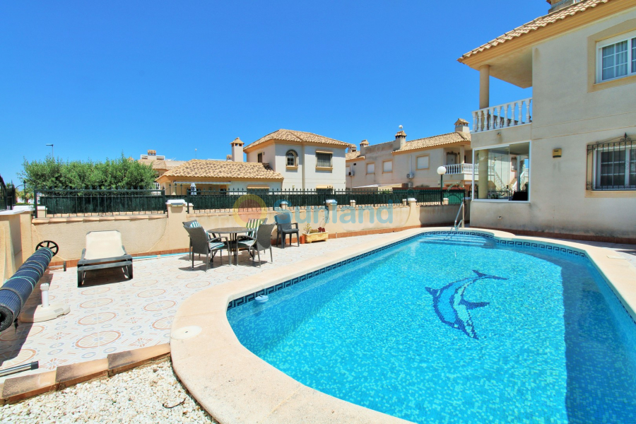 Resale - Apartment - Villamartin - PAU 8