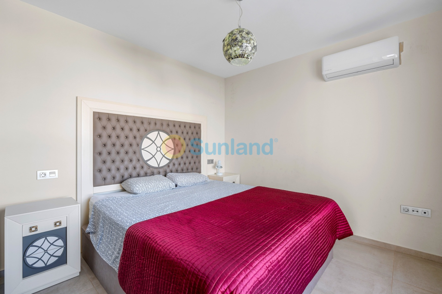 Segunda mano - Chalet - Ciudad Quesada