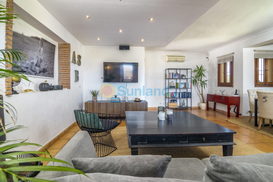 Använda fastigheter - Villa - Benahavis - La Quinta