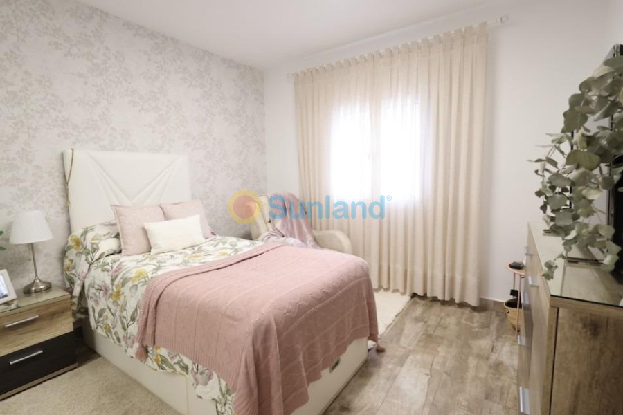 Segunda mano - V - San Miguel De Salinas - Las filipinas