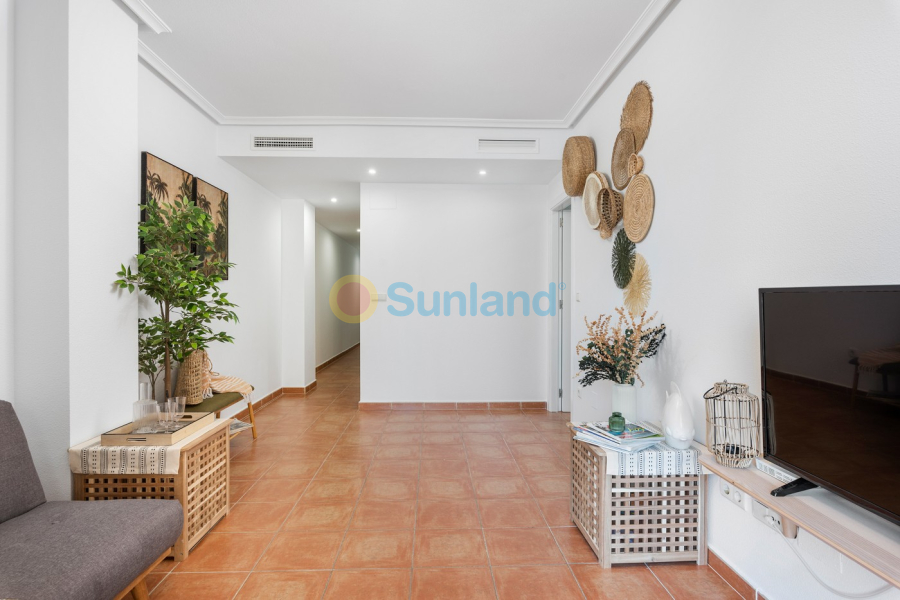 Resale - Apartment - Guardamar del Segura - 