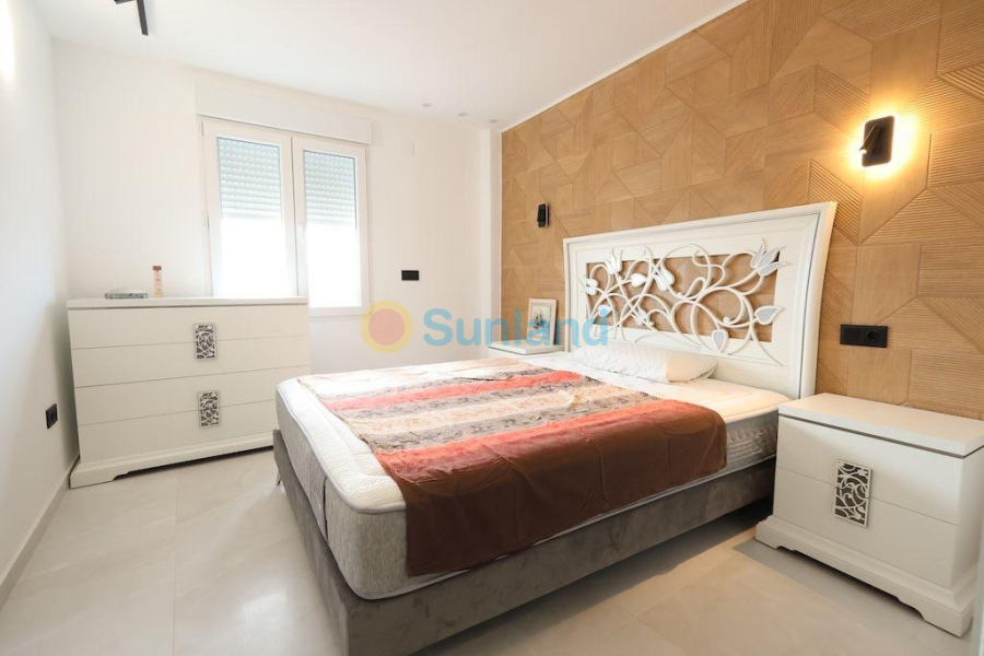 Resale - A - Orihuela costa - Zona Pueblo