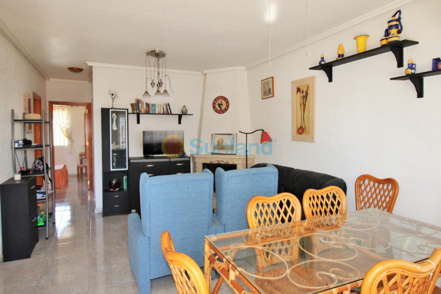 Resale - Townhouse - Villamartin