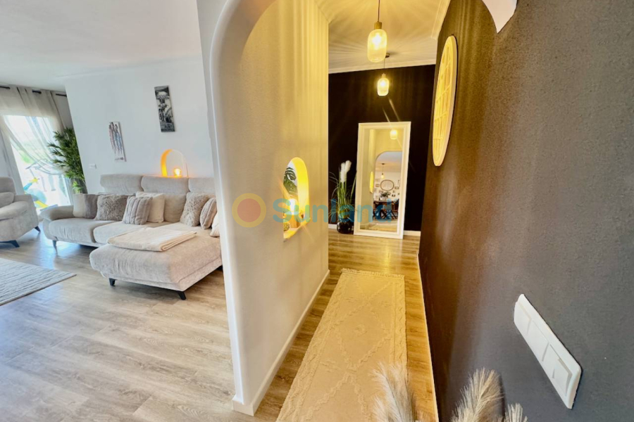 Använda fastigheter - Villa - Rojales