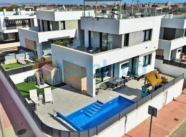 Villa - Resale - Villamartin - Villamartin