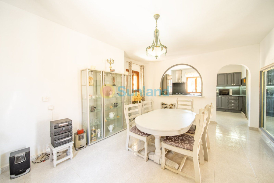 Brukte eiendommer - Villa - Orihuela Costa - Las Filipinas