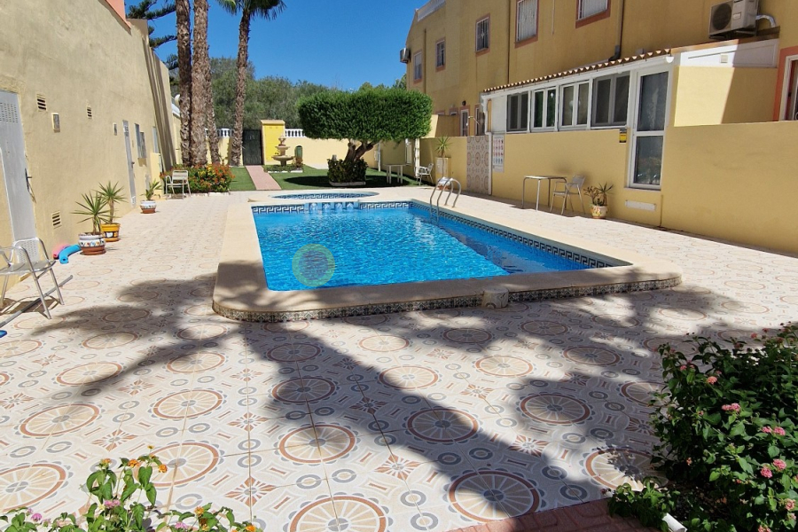 Resale - Townhouse - Orihuela Costa - Villamartin