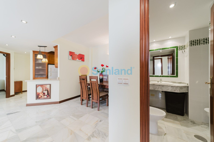 Resale - Apartamento - Torrevieja - Playa de Los Locos