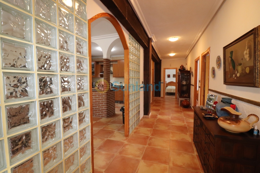 Resale - Country house - Albatera