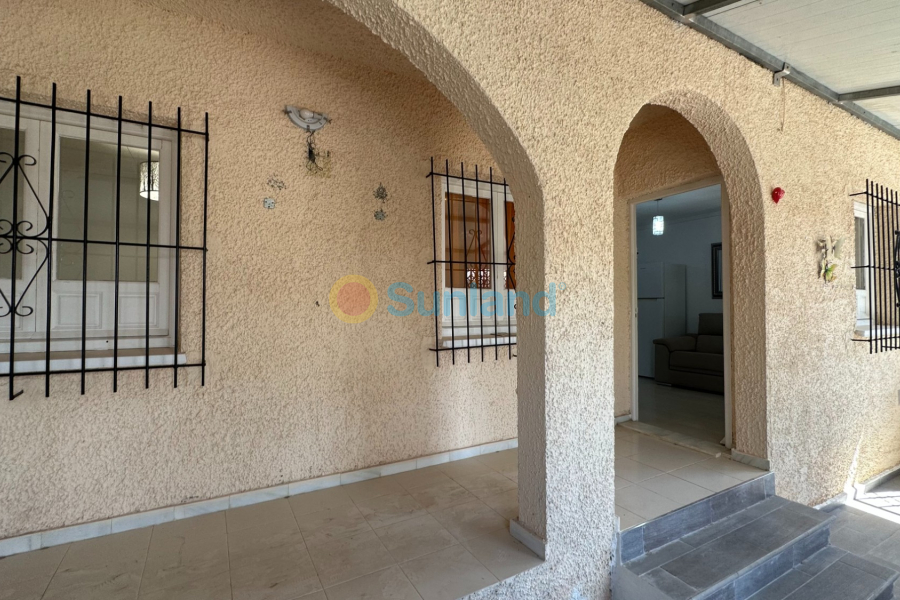 Använda fastigheter - Villa - San Fulgencio