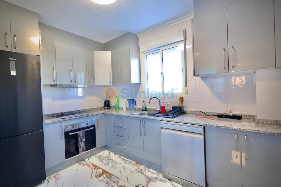 Resale - V - San Miguel De Salinas - Residencial los flamencos