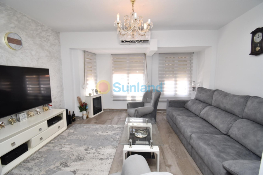 Resale - Apartment - Santa Pola - Center