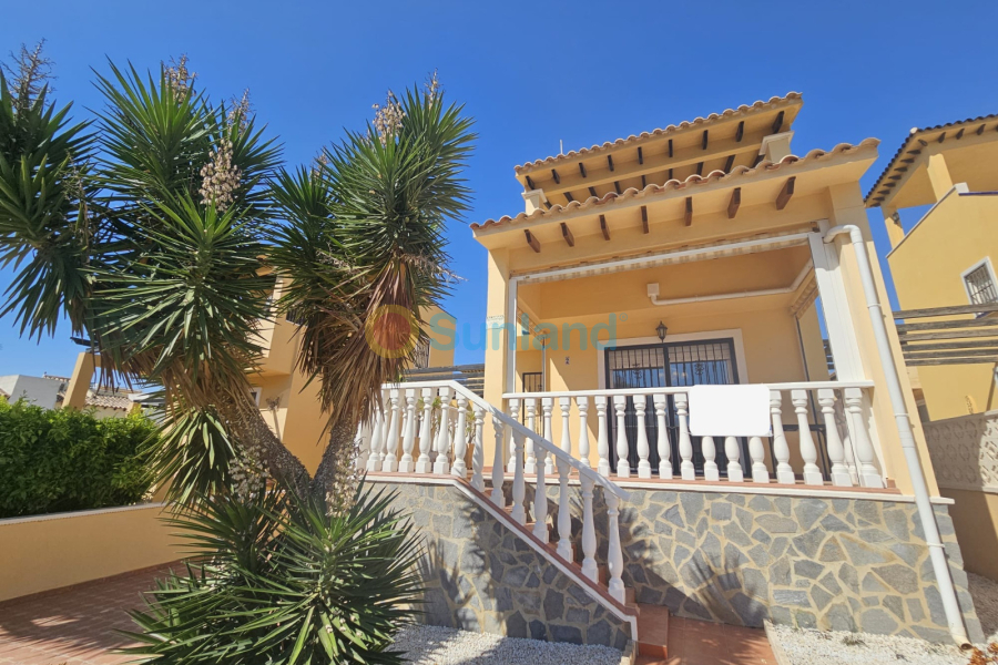 Använda fastigheter - Villa - Villamartin - Lomas del Golf