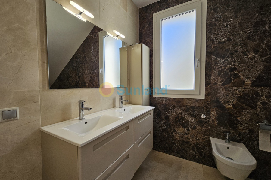 Brukte eiendommer - V - La Zenia