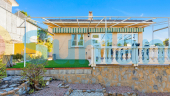 Resale - Villa - Torrevieja - 