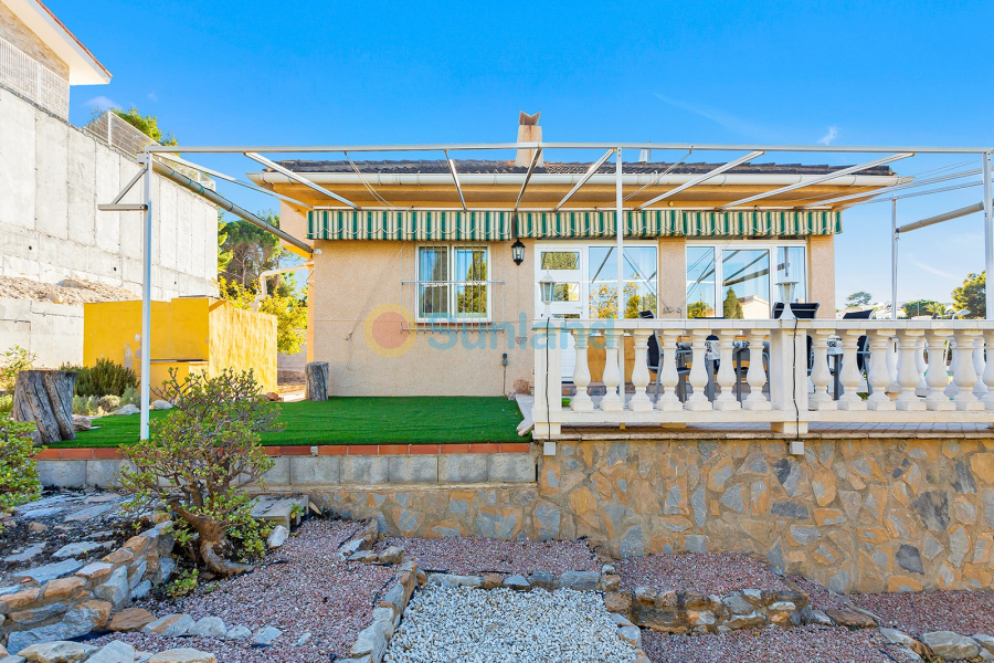 Resale - Villa - Torrevieja - 