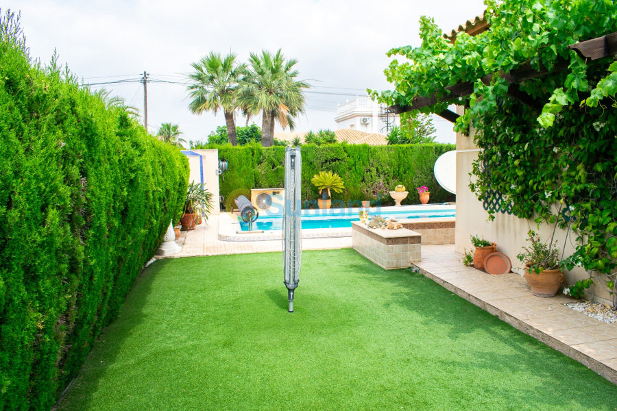 Brukte eiendommer - Villa - Orihuela Costa - MUY CERCA DE LA PLAYA