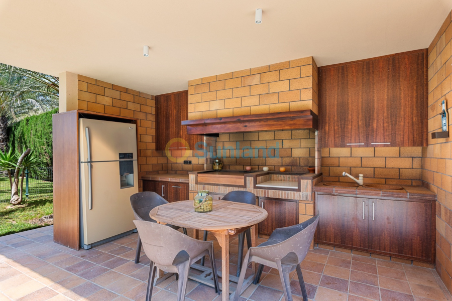 Resale - Villa - Elche - 