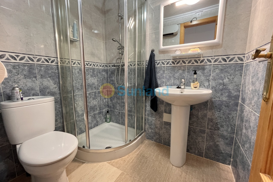 Resale - T - Avileses