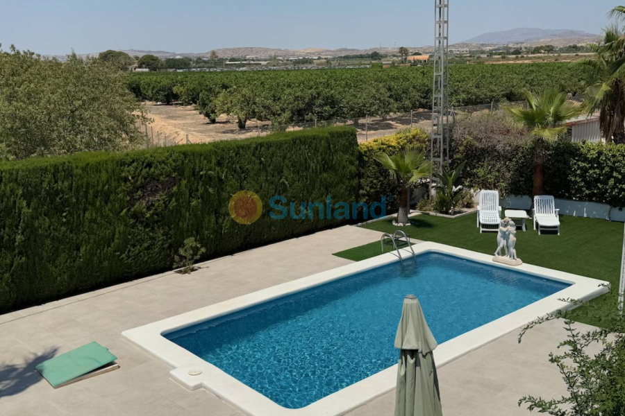 Resale - Country house - Torrellano