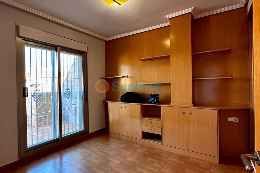 Resale - Apartment - Torrevieja