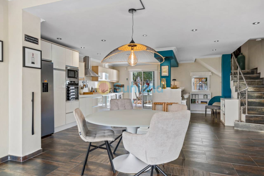 Brukte eiendommer - Villa - Algorfa - Castillo de montemar