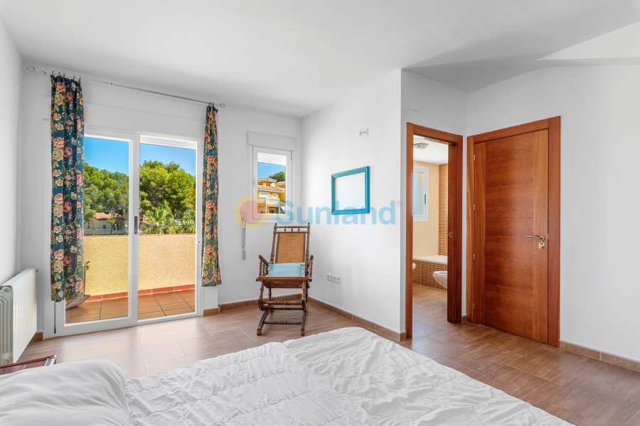 Resale - Villa - Alfas del Pi - Alfas Del Pi