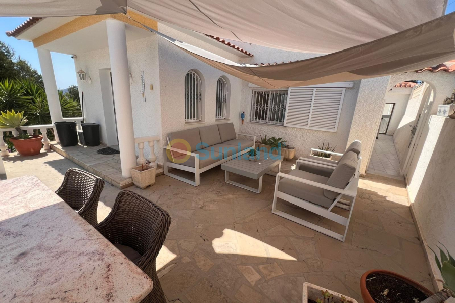 Använda fastigheter - Villa - La Nucía - Monte Bello