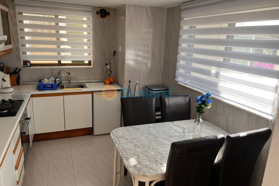 Använda fastigheter - Villa - La Nucía - Monte Bello